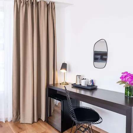 Отель La Malmaison Boutique 4*